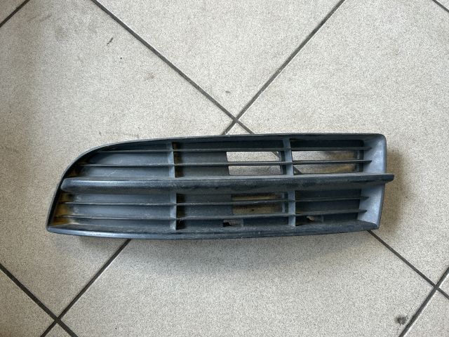 bontott VW TOURAN Bal Ködlámpa Rács