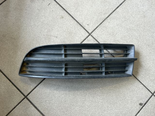 bontott VW TOURAN Bal Ködlámpa Rács