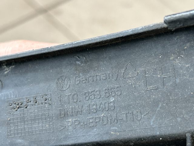 bontott VW TOURAN Bal Ködlámpa Rács