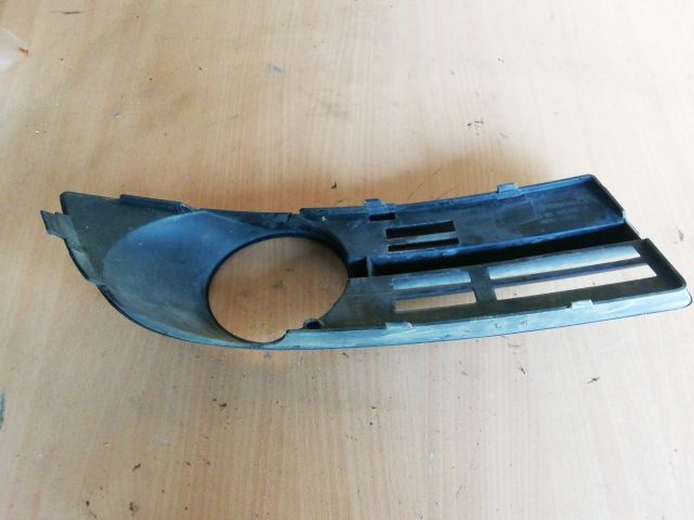 bontott VW TOURAN Bal Ködzárófény Keret