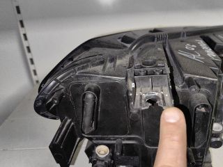 bontott VW TOURAN Bal Ledes Fényszóró