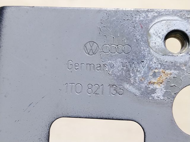 bontott VW TOURAN Bal Sárvédő Oldaltartó