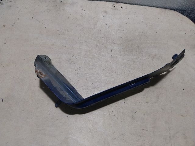 bontott VW TOURAN Bal Sárvédő Oldaltartó