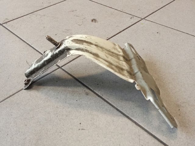 bontott VW TOURAN Bal Sárvédő Oldaltartó