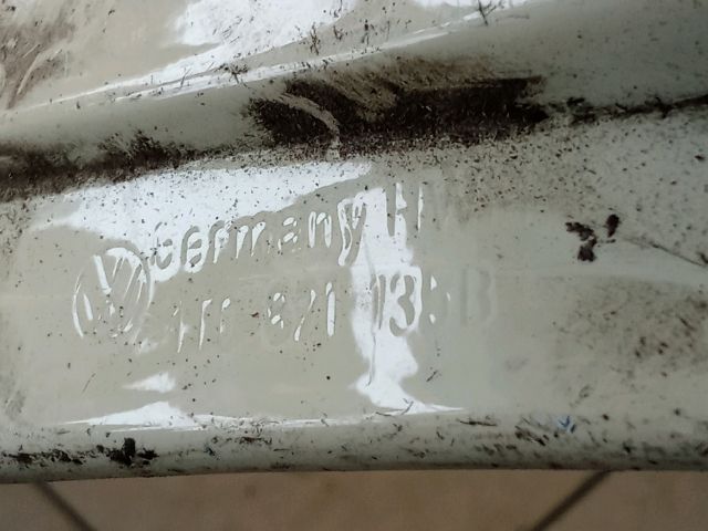 bontott VW TOURAN Bal Sárvédő Oldaltartó