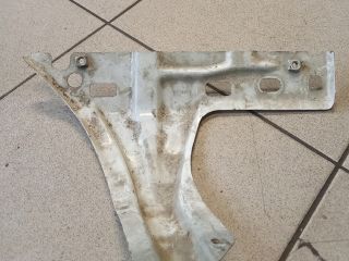 bontott VW TOURAN Bal Sárvédő Oldaltartó