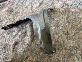 bontott VW TOURAN Bal Sárvédő Oldaltartó