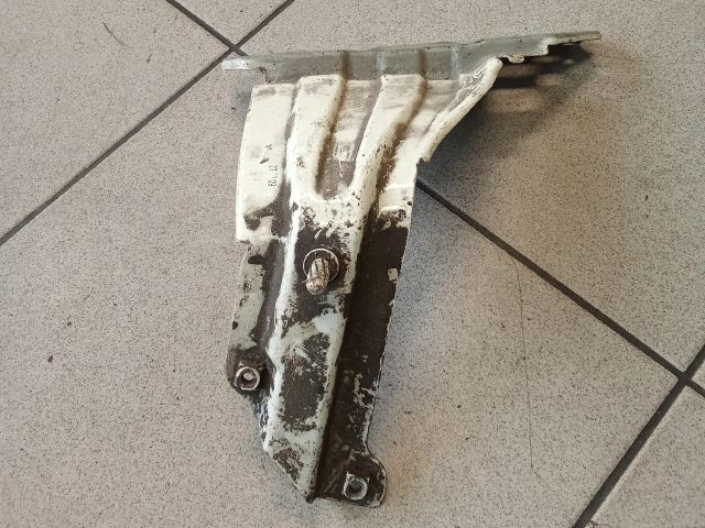 bontott VW TOURAN Bal Sárvédő Oldaltartó