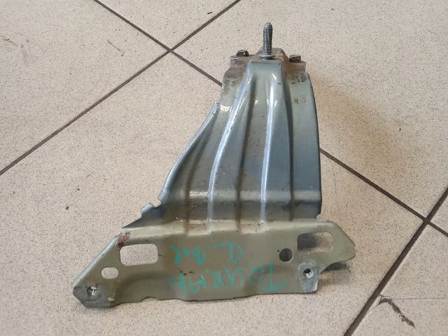 bontott VW TOURAN Bal Sárvédő Oldaltartó