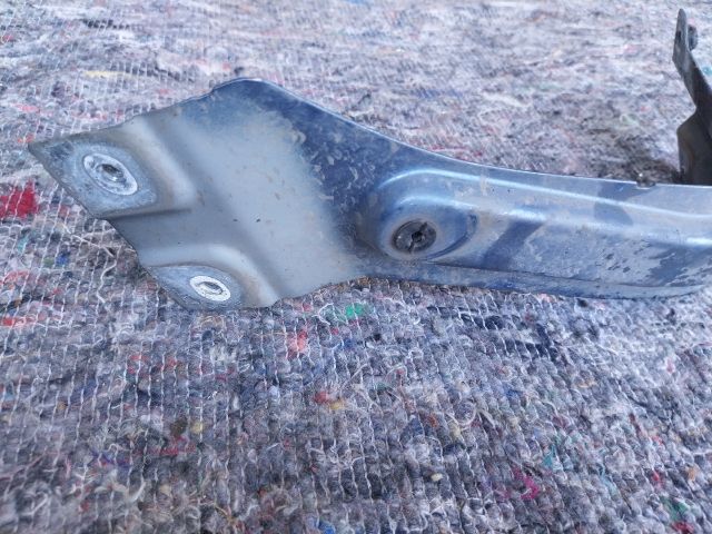 bontott VW TOURAN Bal Sárvédő Oldaltartó