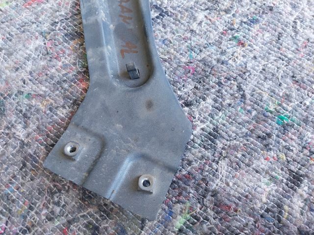 bontott VW TOURAN Bal Sárvédő Oldaltartó