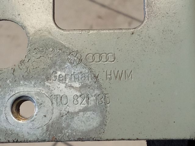 bontott VW TOURAN Bal Sárvédő Oldaltartó