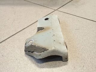 bontott VW TOURAN Bal Sárvédő Oldaltartó