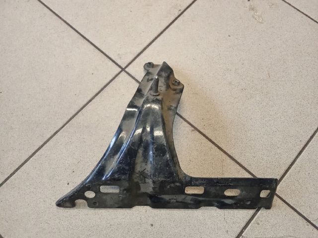 bontott VW TOURAN Bal Sárvédő Oldaltartó