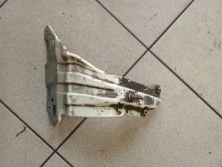 bontott VW TOURAN Bal Sárvédő Oldaltartó