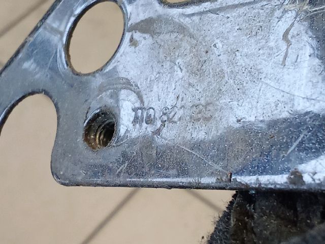 bontott VW TOURAN Bal Sárvédő Oldaltartó