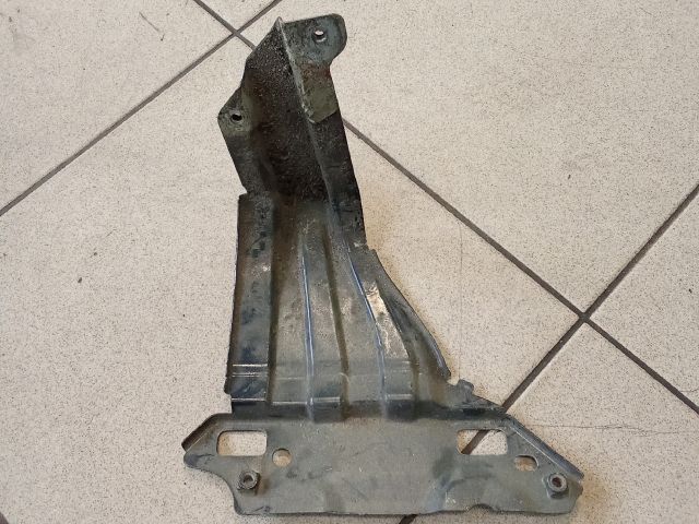 bontott VW TOURAN Bal Sárvédő Oldaltartó