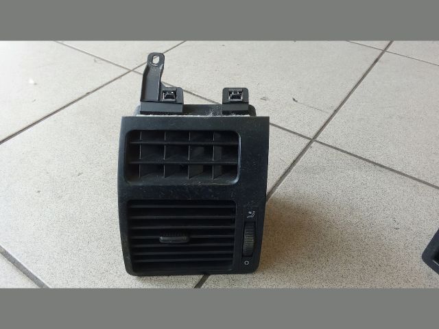 bontott VW TOURAN Bal Szellőző