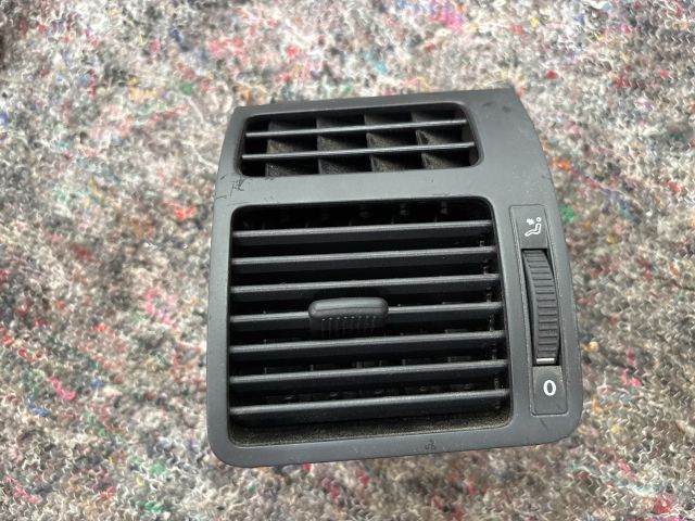 bontott VW TOURAN Bal Szellőző