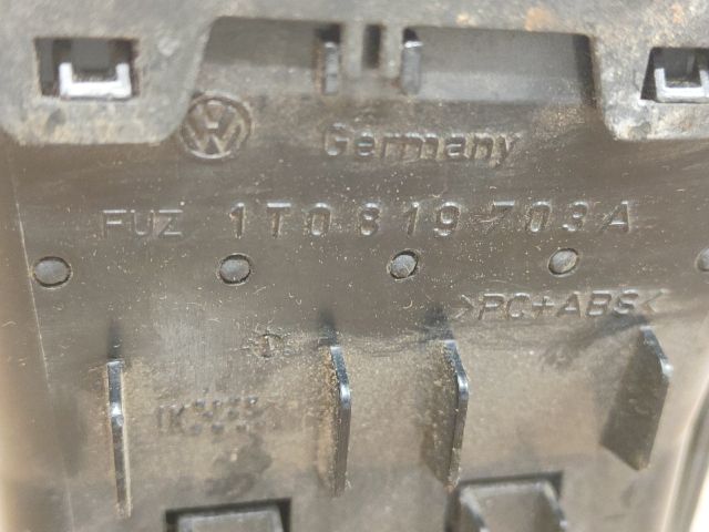 bontott VW TOURAN Bal Szellőző