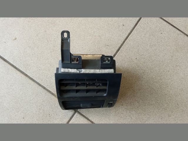 bontott VW TOURAN Bal Szellőző