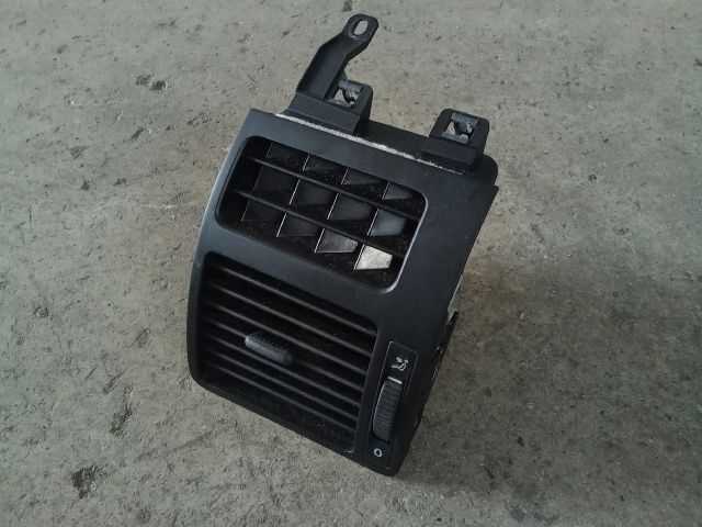 bontott VW TOURAN Bal Szellőző