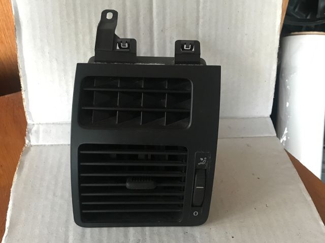 bontott VW TOURAN Bal Szellőző