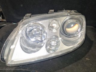 bontott VW TOURAN Bal Xenon Fényszóró