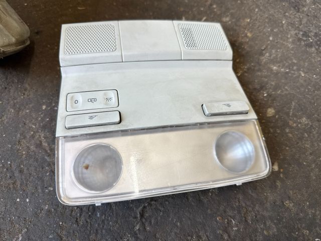 bontott VW TOURAN Beltér Világítás Első