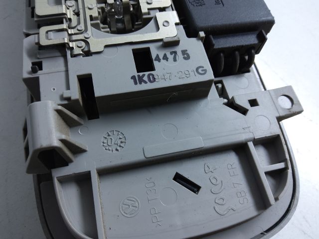 bontott VW TOURAN Beltér Világítás Hátsó