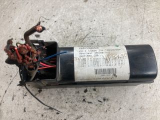 bontott VW TOURAN Biztosítéktábla Doboz