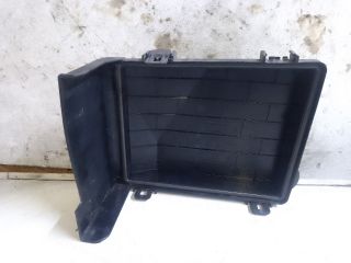 bontott VW TOURAN Biztosítéktábla Fedél