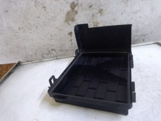 bontott VW TOURAN Biztosítéktábla Fedél