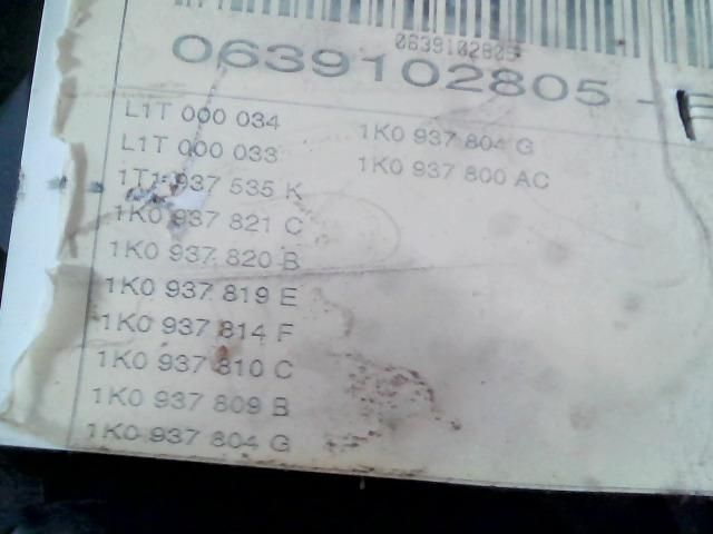 bontott VW TOURAN Biztosítéktábla Utastér