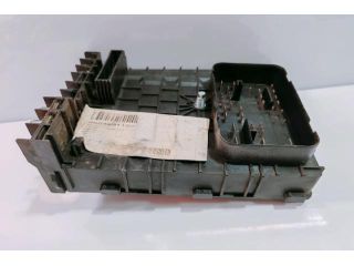 bontott VW TOURAN Biztosítéktábla Utastér