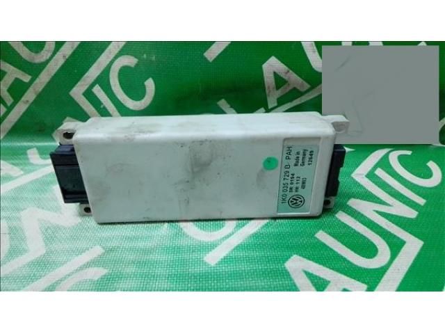 bontott VW TOURAN Bluetooth Elektronika