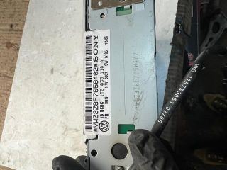 bontott VW TOURAN CD / DVD Tár