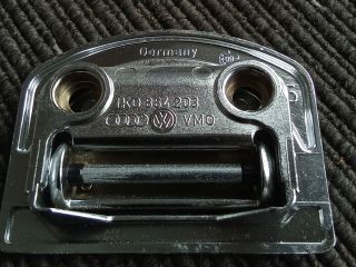 bontott VW TOURAN Csomagrögzítő