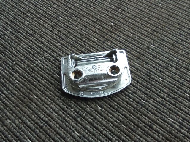 bontott VW TOURAN Csomagrögzítő