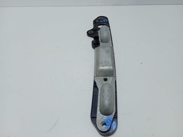 bontott VW TOURAN Csomagtér Nyitó Kar / Gomb