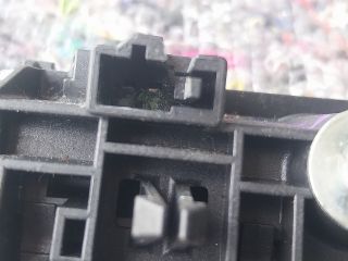 bontott VW TOURAN Csomagtér Nyitó Kar / Gomb