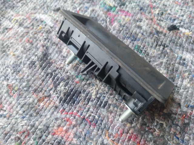 bontott VW TOURAN Csomagtér Nyitó Kar / Gomb