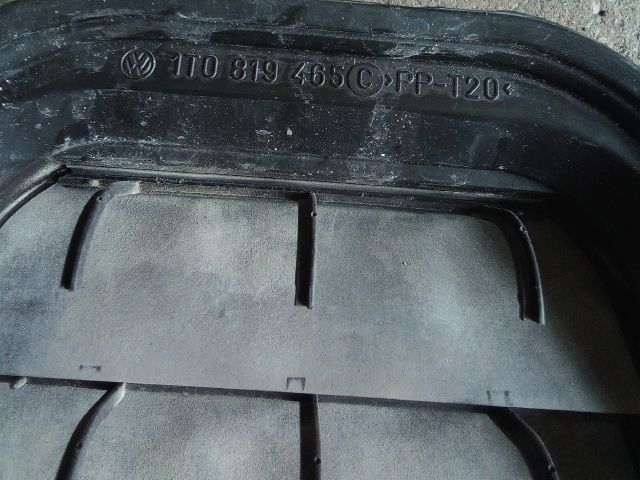 bontott VW TOURAN Csomagtér Szellőző Bal