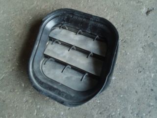 bontott VW TOURAN Csomagtér Szellőző Bal