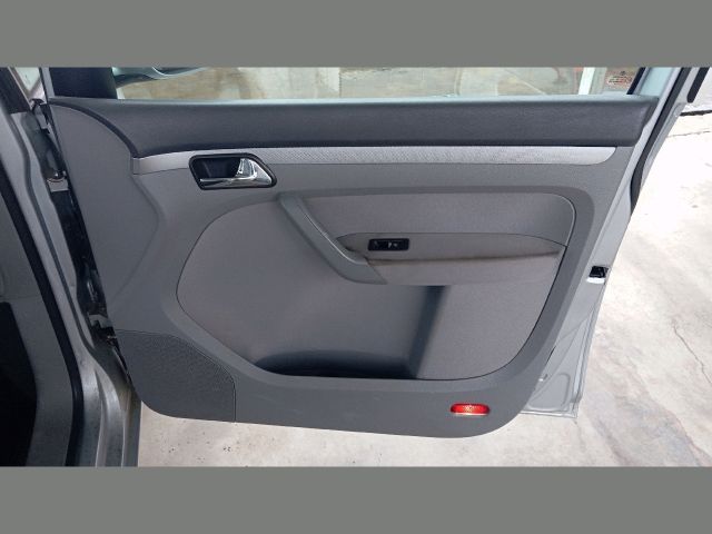 bontott VW TOURAN Csomagtér Világítás