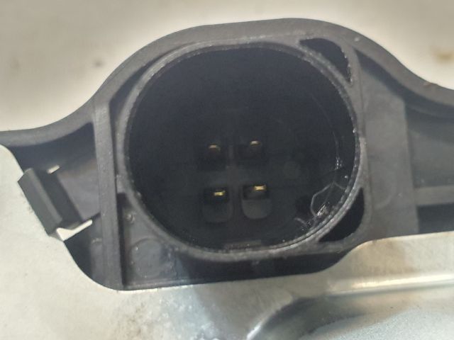 bontott VW TOURAN Csomagtérajtó Kilincs