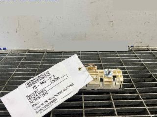 bontott VW TOURAN Csomagtérajtó Kilincs