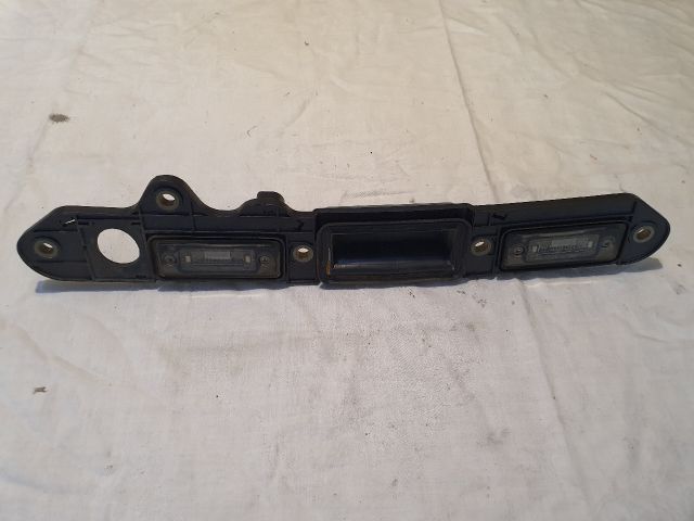 bontott VW TOURAN Csomagtérajtó Kilincs