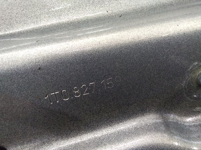 bontott VW TOURAN Csomagtérajtó (Részeivel)