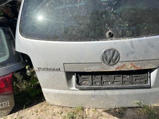 bontott VW TOURAN Csomagtérajtó (Részeivel)